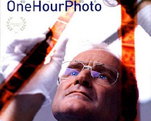 One Hour Photo (2002) - arvostelu