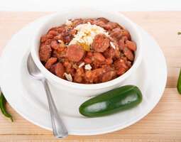 Red beans and rice. Cajun-mamman arkiruokaa.