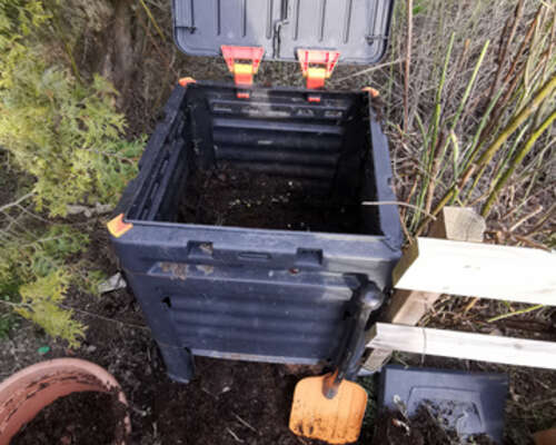  "Kompostimulta" Compost soil from ...