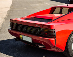 Ferrari Testarossa – Italian dream from the 8...