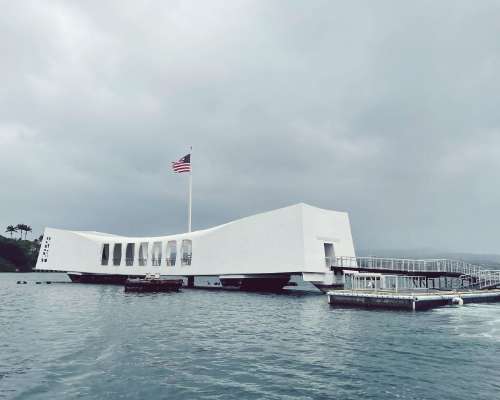 Havaijin tunnetuin nähtävyys – Pearl Harbor
