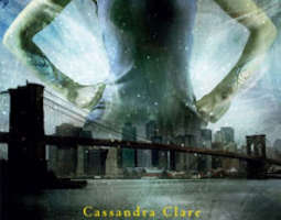 Kirja-arvostelu: Cassandra Clare, Tuhkakaupunki