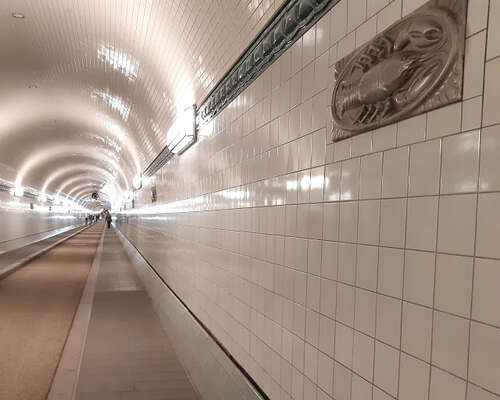 Vanha Elben tunneli ja autohissit