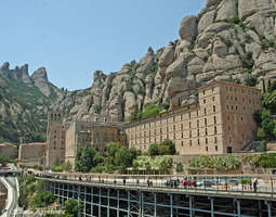 158. Montserrat, sahattu vuori