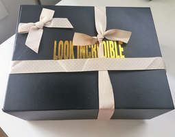 Look Incredible Deluxe Beauty Box - Heinäkuu '17