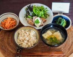 Japanilaisen kasvisruoan kokkikurssilla Tokiossa