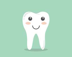 Hampaiden hoito ja herkkä suu vaahdossa