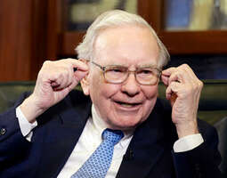 Osto: Berkshire Hathaway – Buffettin kruununj...
