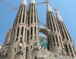 Kirkko haltuun – Sagrada Familia -audio-opas ...