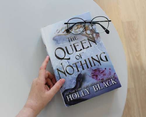 38/40: the queen of nothing (2019)