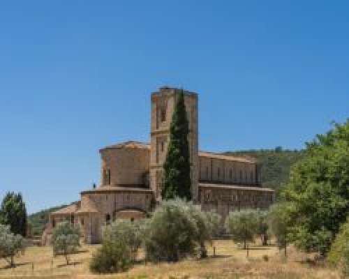 Montalcinon nähtävyyksiä – Sant’Antimon luost...