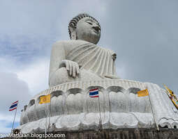 Phuketin nähtävyyksiä - Big Buddha