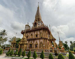 Phuketin nähtävyyksiä - Chalongin temppeli