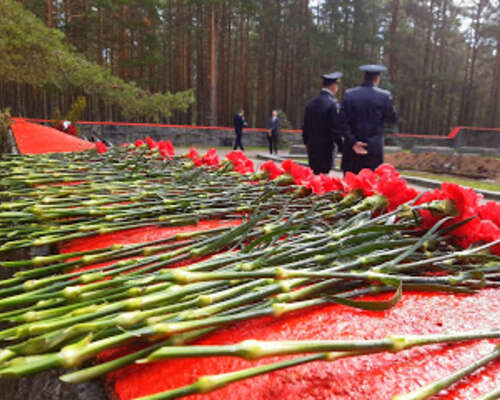 Reburial ceremony of 7 Soviet soldiers