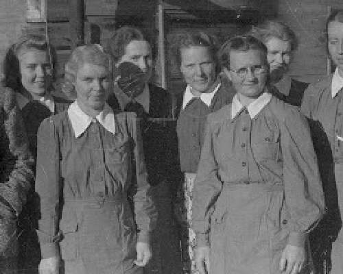 The women of the Hanko front - Excavating and...