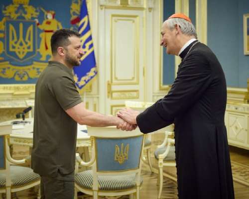 Presidentti Volodymyr #Zelenskyi tapasi paavi...