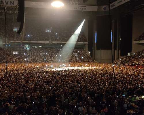 Olin Kööpenhaminan stadionilla yhdessä 50 000...