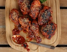 Korealaista kanaa grillaten