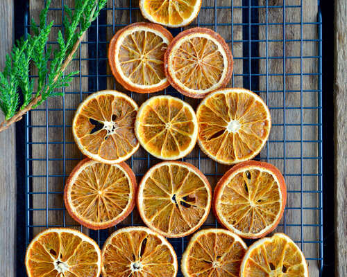 Jouluaskarteluja appelsiinista