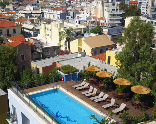 Ateenan parhaat hotellit rooftop-uima-altailla