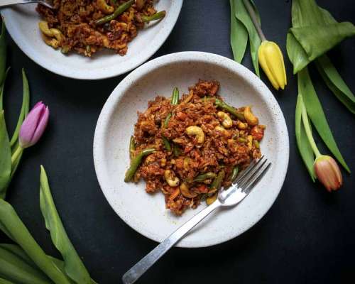 Nasi goreng – Indonesialainen paistettu riisi