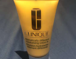 Clinique Dramatically Different Moisturizing ...