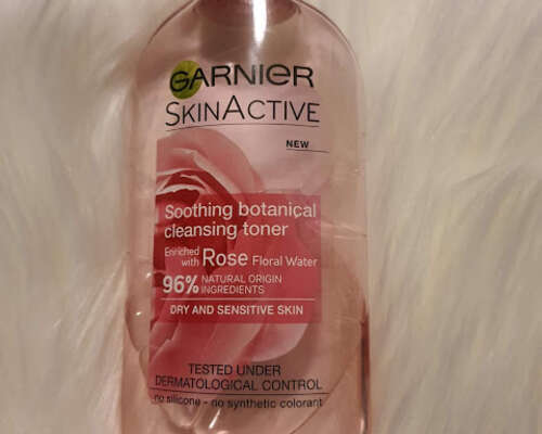 Garnier Soothing Botanical Rose Toner