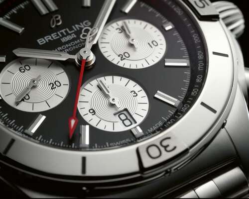 Breitling esitteli päivitykset Chronomat, Nav...