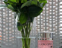 Se kaunein hoitovesi – Lancôme Revitalizing R...