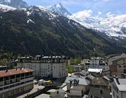 Suksilla Mt Blancille – valmistautuminen Cham...
