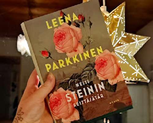 Leena Parkkinen: Neiti Steinin keittäjätär