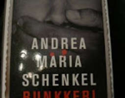 Andrea Maria Schenkel: Bunkkeri