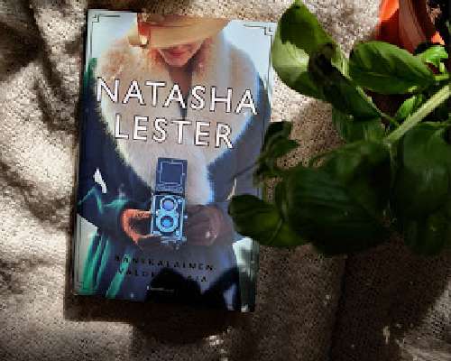 Natasha Lester: Ranskalainen valokuvaaja