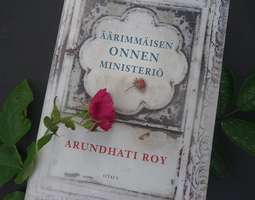 Arundhati Roy: Äärimmäisen onnen ministeriö –...