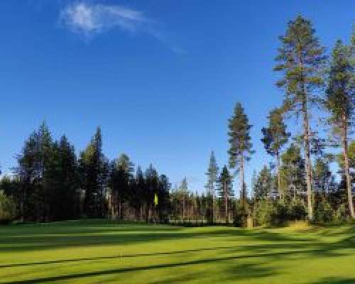 Golfloma Kuusamossa – golfia ja aktiivilomailua