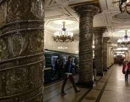 Pietarin kauneimmat metroasemat