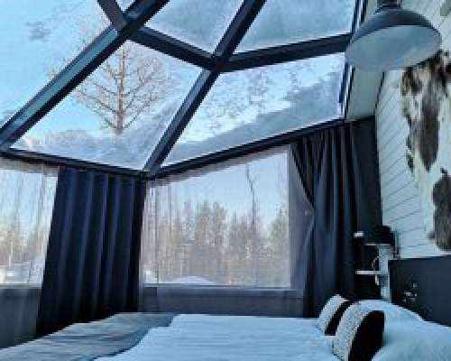 Santa’s Igloos – lasi-iglu hotelli Rovaniemel...