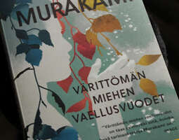 Haruki Murakami - Värittömän miehen vaellusvu...