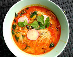 Thai red Curry-kananuudelikeitto - Täydelline...