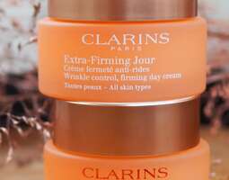 Clarins extra-firming ihonhoitolinja