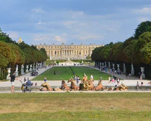 Aurinkokuninkaan loistokas Versailles