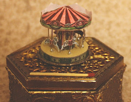 Nukkekodin karuselli - a miniature carousel 1:12