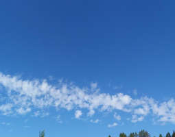 Tällä kertaa innostuin kuvaamaan pilviä / Lap...