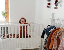 Vauvan siirtäminen omaan huoneeseen + huoneen...