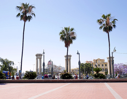 Malaga: Center, Park & Harbour