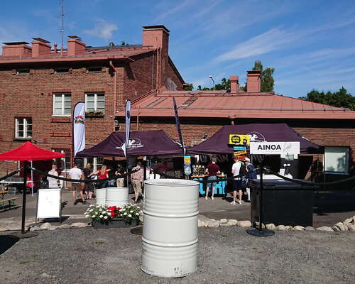 Craft Beer Helsinki at Oljenkorsi backyard vo...
