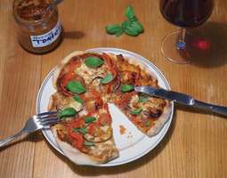 Pizzamaanantai – Gluteenittoman pizzapohjan l...