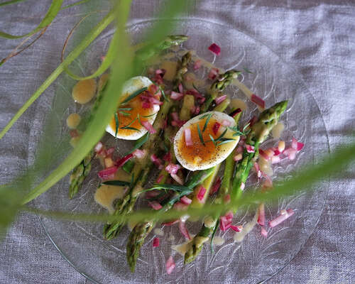 Parsaa, munia & ranskalaista salaatinkastiket...