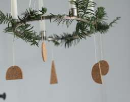 Diy cork ornaments