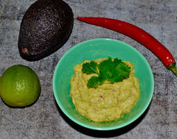 Guacamole - nopea ja helppo resepti